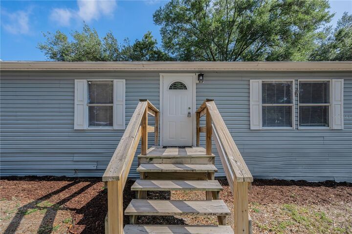 Property Photo:  39723 Pretty Pond Road  FL 33540 