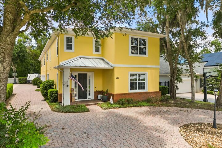 Property Photo:  161 Vine Street  FL 32765 