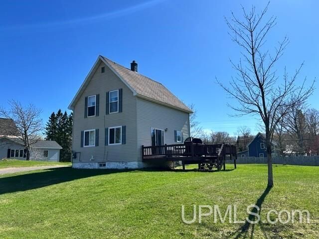 Property Photo:  43959 Sixth Avenue  MI 49905 