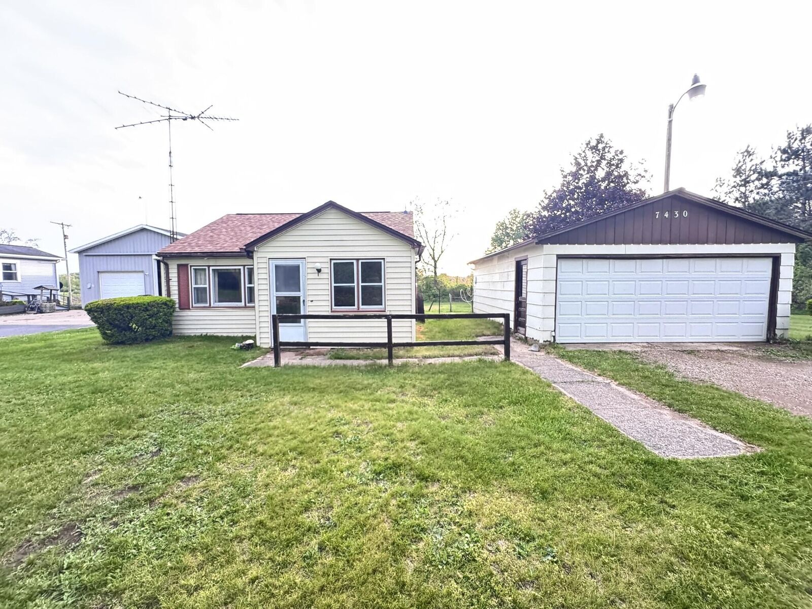 Property Photo:  7430 Jones Road  MI 49201 