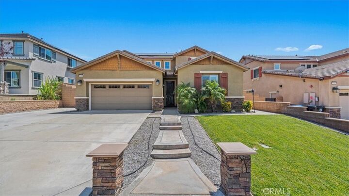 Property Photo:  5347 Daytime  CA 92336 