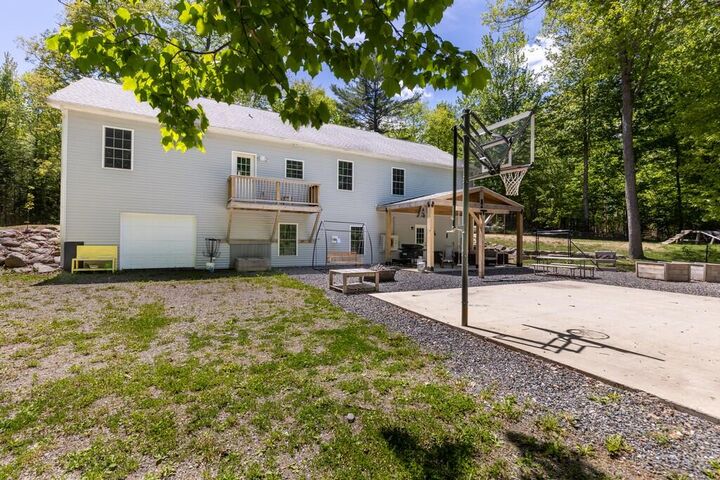 Property Photo:  53 Oak Point Lane  ME 04418 