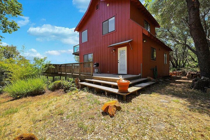 Property Photo: 9198 Winding Way CA 95962