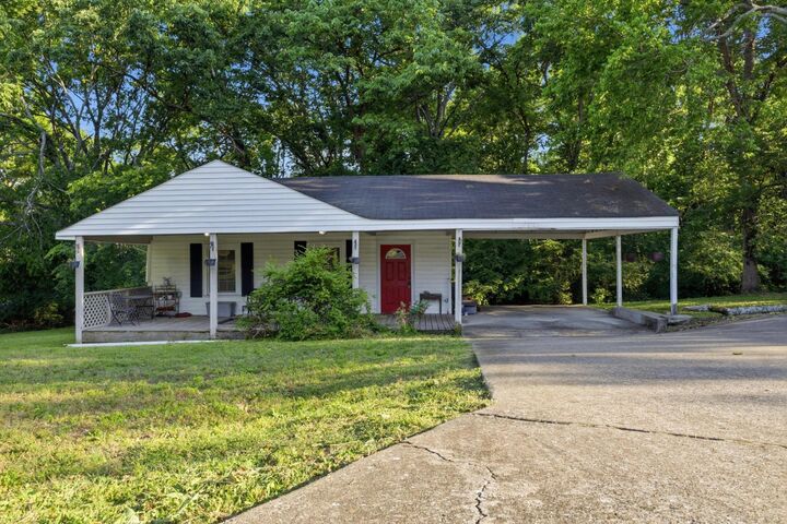 Property Photo:  123 Larchmont Dr  TN 37115 