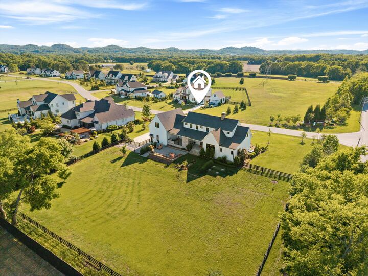 Property Photo:  1700 Swansons Ridge Dr  TN 37064 
