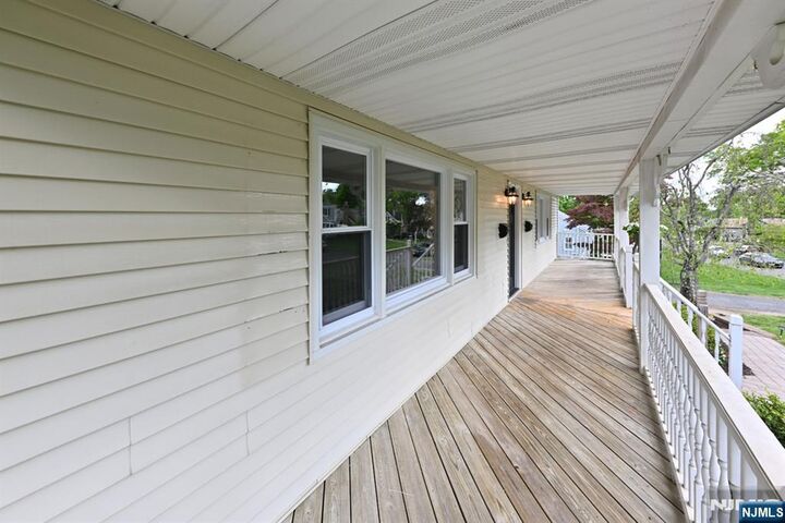 Property Photo:  190 Madison Avenue 1  NJ 07432 