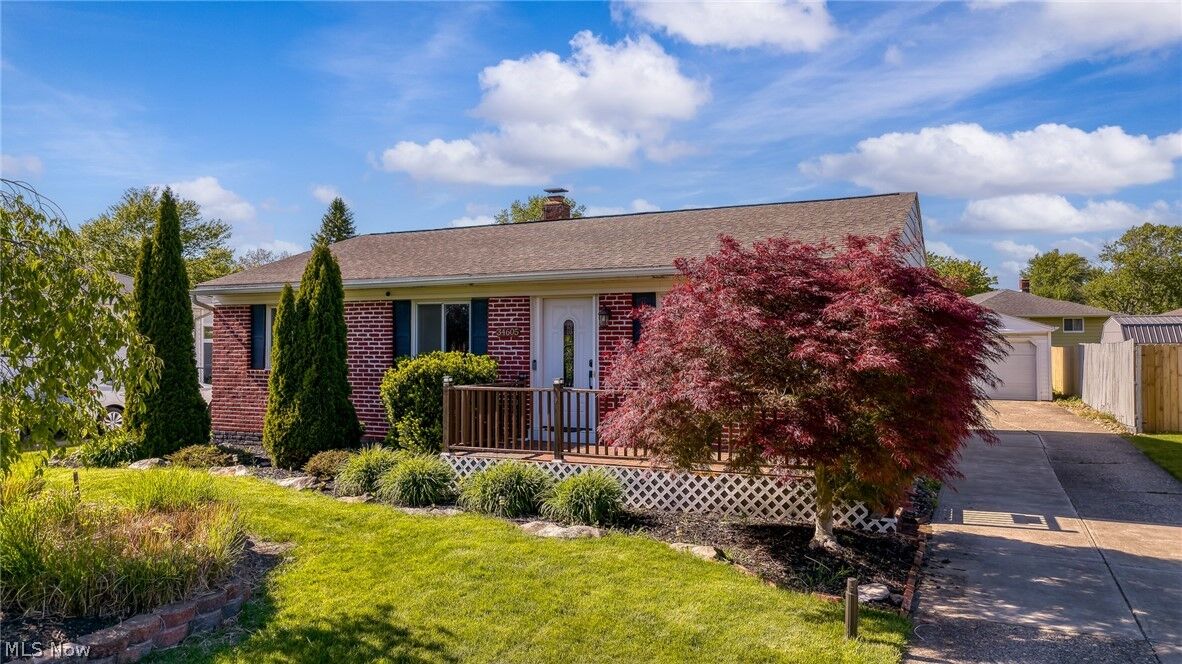Property Photo: 34605 Glen Drive OH 44095