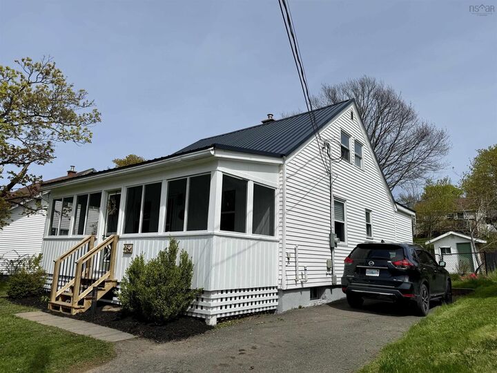 Property Photo:  46 Dickie Street  NS B0K 1X0 