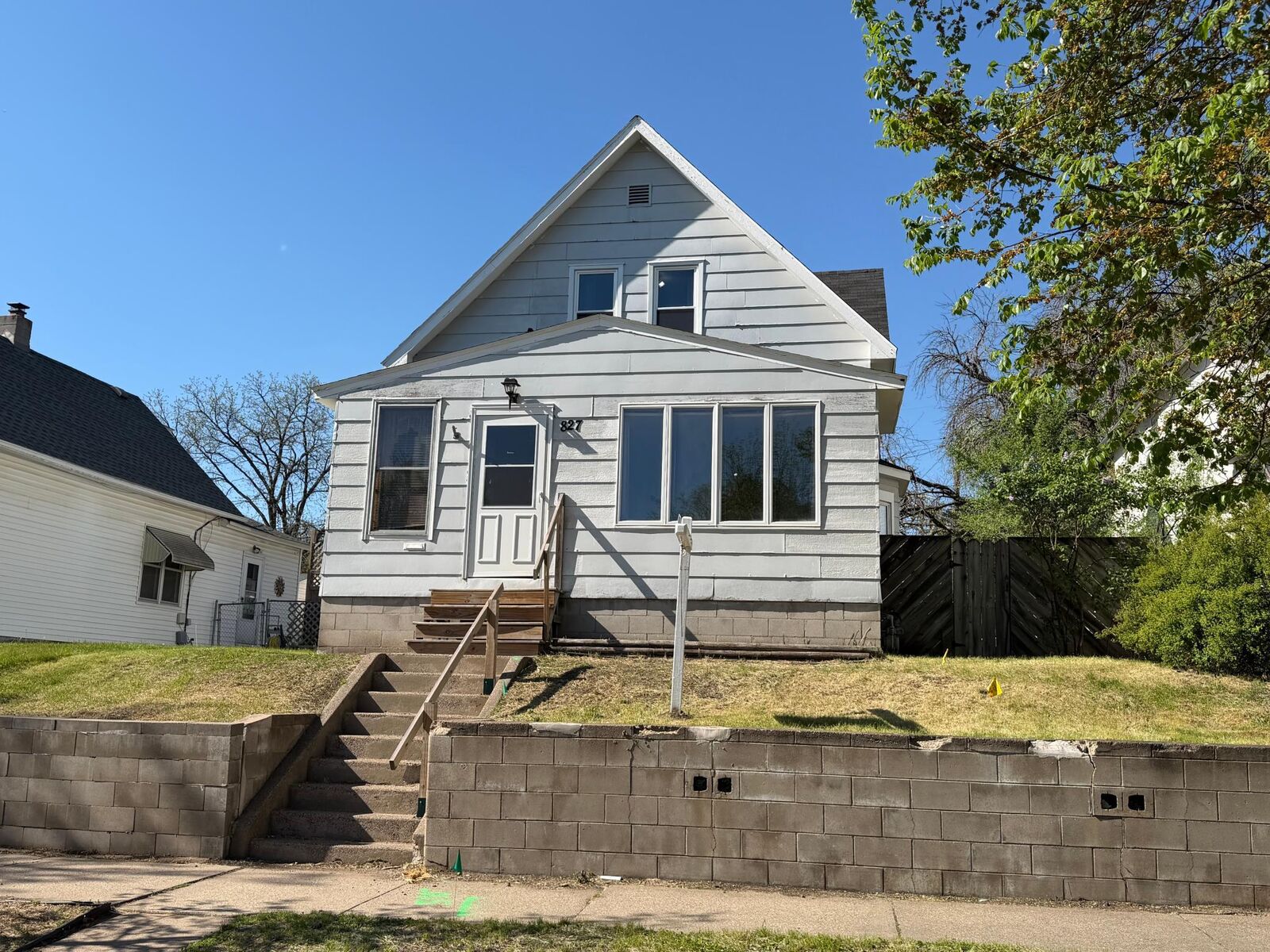 Property Photo:  827 Lafond Avenue  MN 55104 