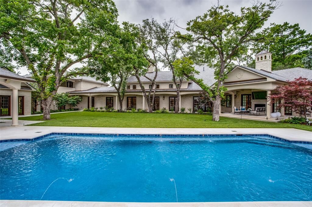 Property Photo:  9520 Hathaway Street  TX 75220 