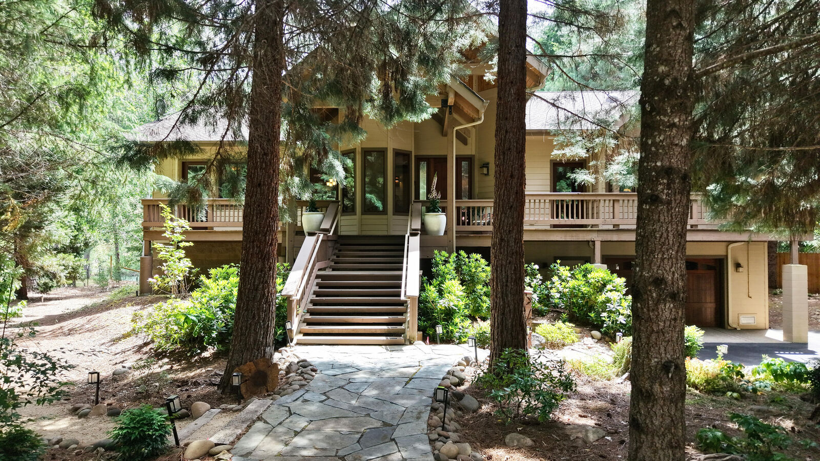 Property Photo:  38 Meadow Lane  OR 97539 