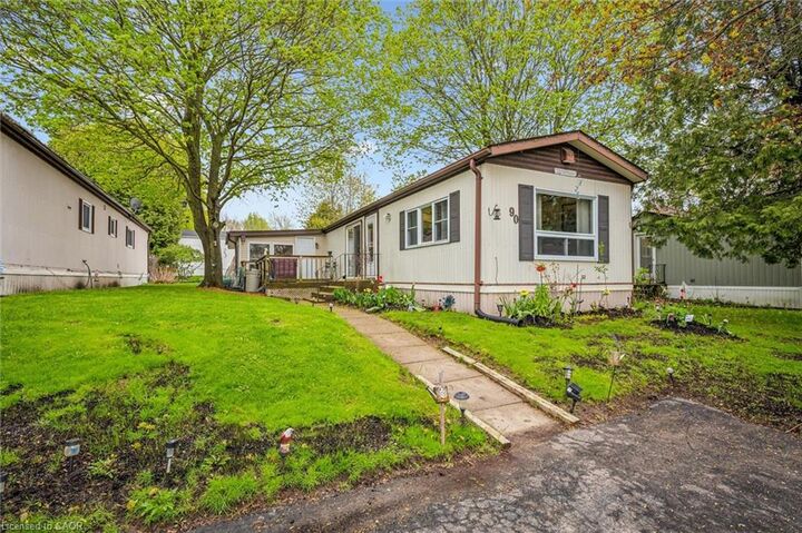 1294 Concession 8 West 90 — photo 1