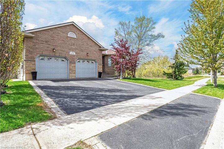 Property Photo:  34 Pace Avenue  ON N3S 7V4 