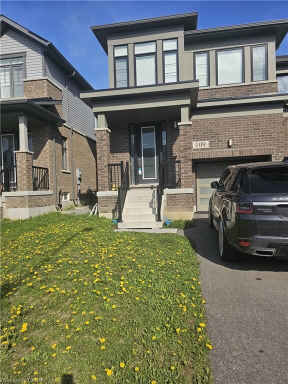 Property Photo:  109 Freedom Crescent  ON L0R 1W0 