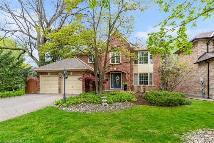 Property Photo:  107 Garden Avenue  ON L9G 4V9 