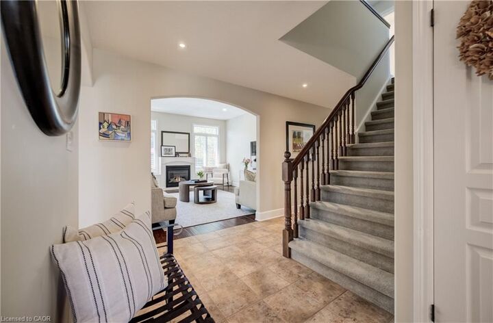 Property Photo:  195 Westcliff Way  ON N1S 5C2 