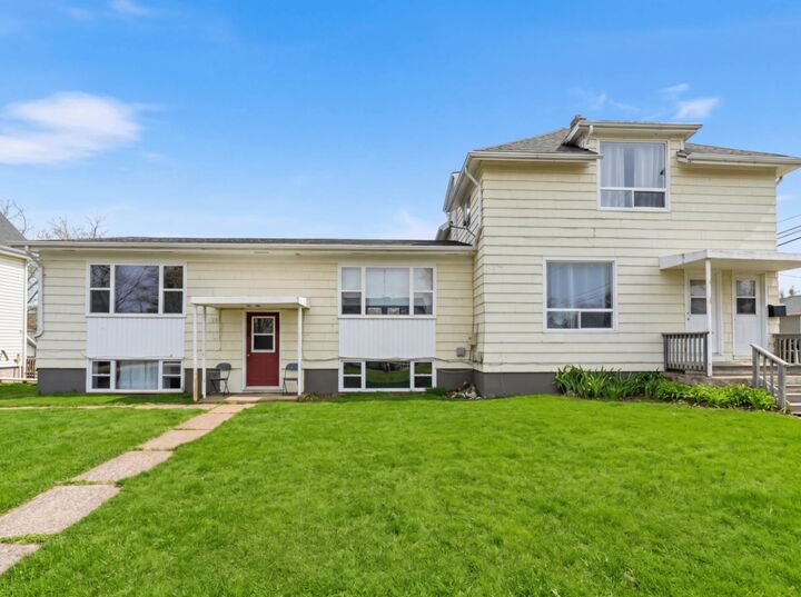 Property Photo:  148-150-152 Cedar Street  PE C1N 3P9 
