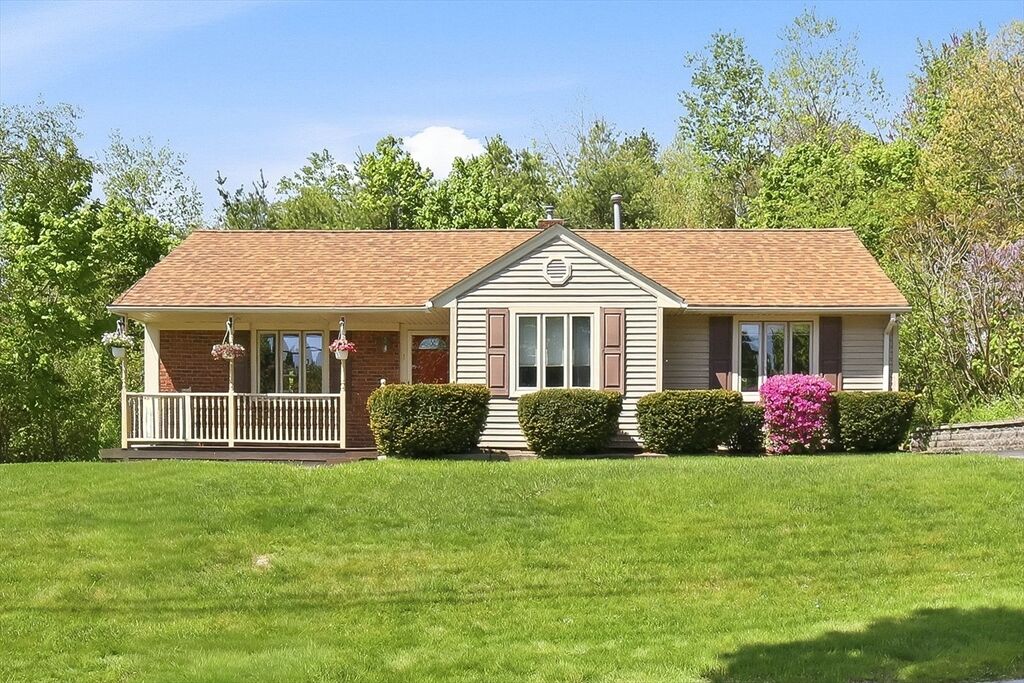 Property Photo: 11 Scenic Drive MA 01602
