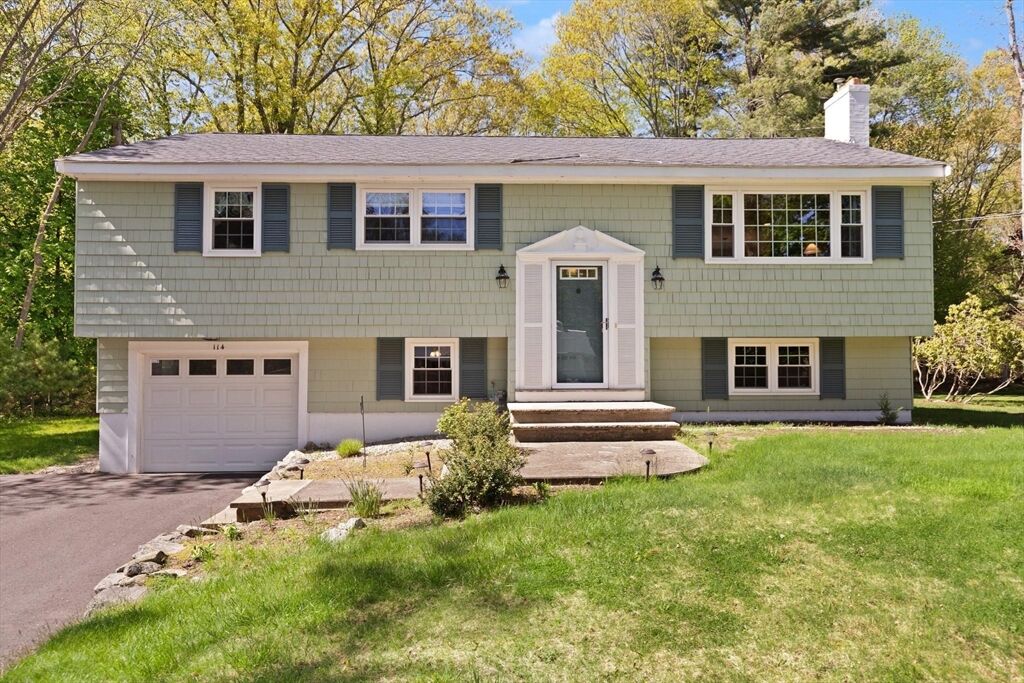 Property Photo:  114 South St  MA 02072 