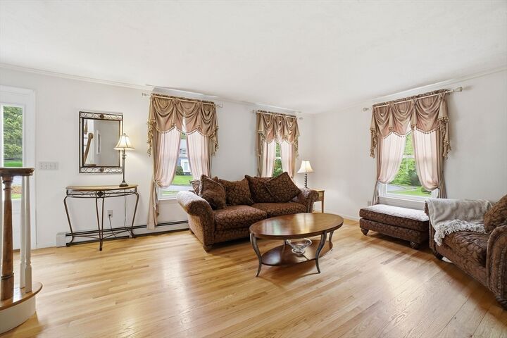 Property Photo:  44 Park St  MA 01545 