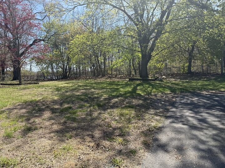 Property Photo:  0 Barnard Ct (Es)  MA 01101 