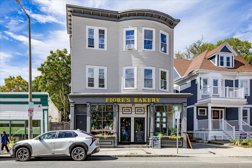 Property Photo:  55 South St  MA 02130 