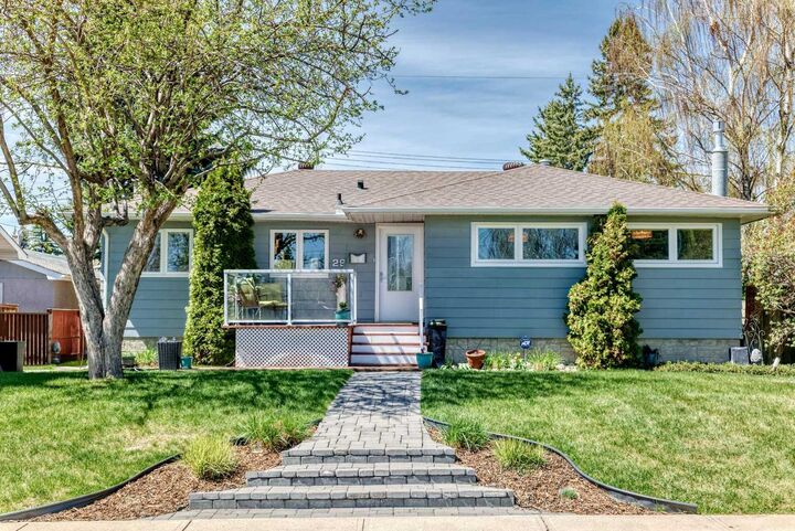Property Photo: 29 Chisholm Crescent NW AB T2L 0Y9
