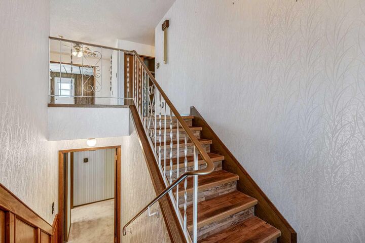 Property Photo:  47 Ryerson Road W  AB T1K 4N7 