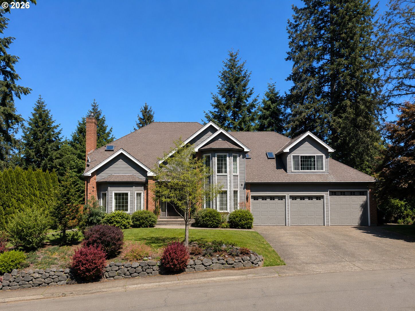 Property Photo:  1303 Stonehaven Dr  OR 97068 