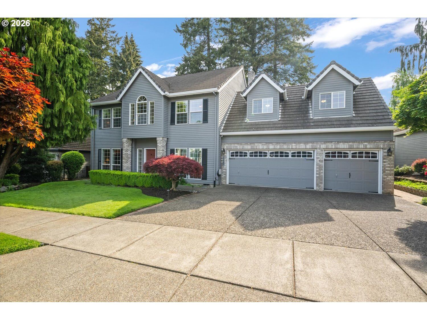 Property Photo: 17460 SW 108th Pl OR 97062