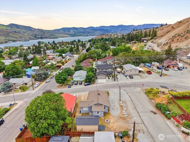 Property Photo: 608 N Bradley Street WA 98816