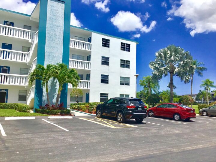 Property Photo: 4004 Exeter A FL 33434
