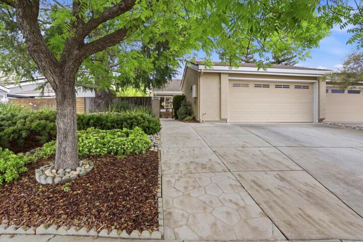 Property Photo: 5231 Leesa Ann Court CA 95124