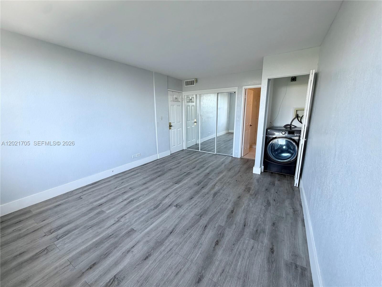 Property Photo:  3660 NE 166th St 414  FL 33160 