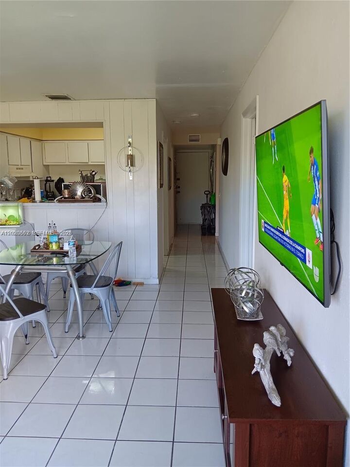 Property Photo: 8475 SW 156th Ct 333 FL 33193