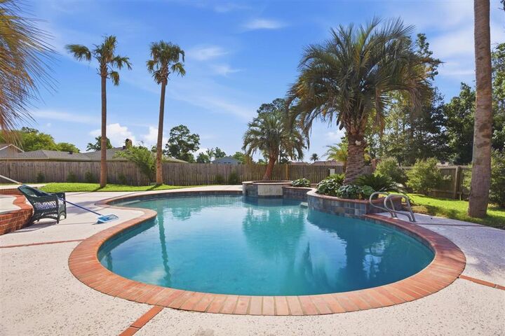 Property Photo: 4101 Fernwood Drive LA 70605