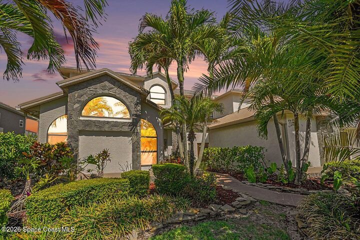 Property Photo:  484 Lanternback Island Drive  FL 32937 