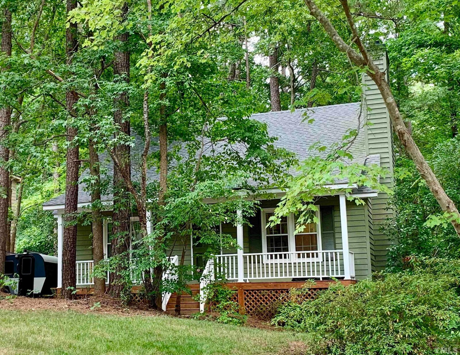 Property Photo:  102 Chevron Circle  NC 27513 