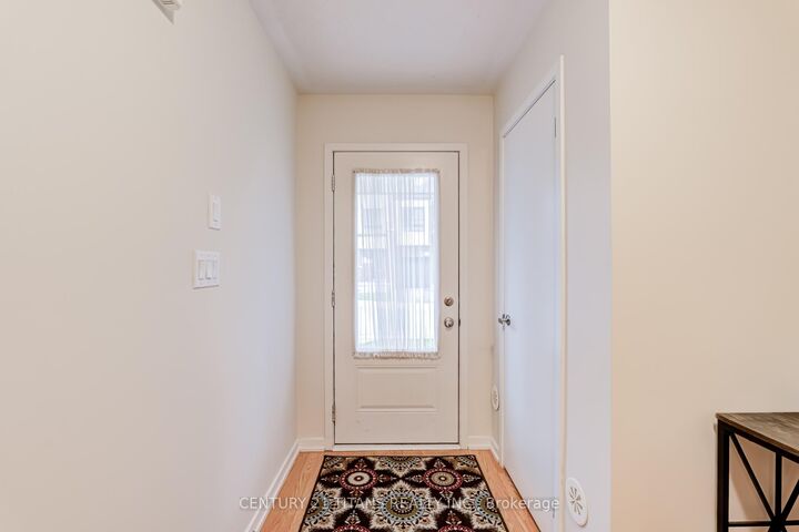 Property Photo: 1320 Bradenton Path ON L1K 1A9