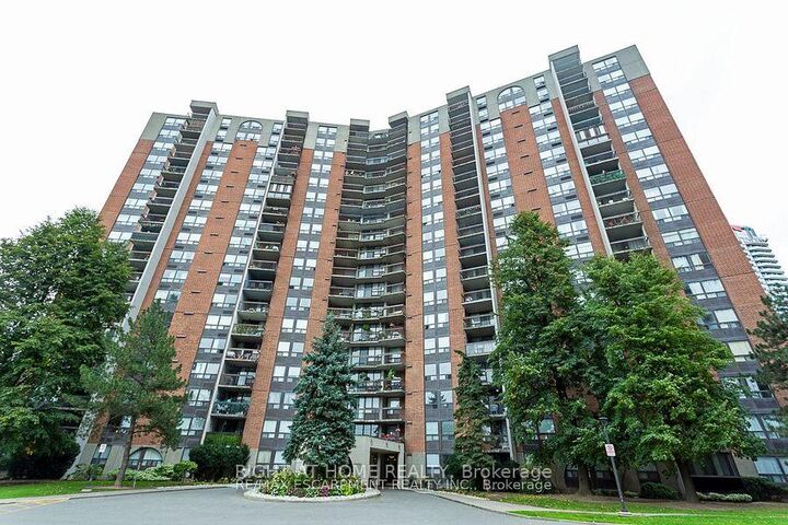 50 Mississauga Valley Boulevard 114 — photo 1