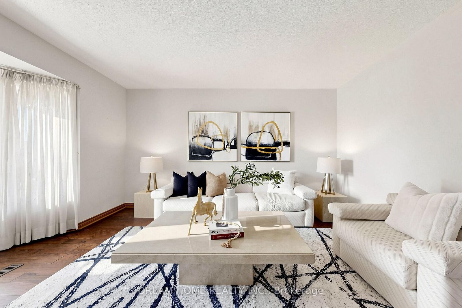 Property Photo: 312 Valeria Boulevard ON L4L 6V7