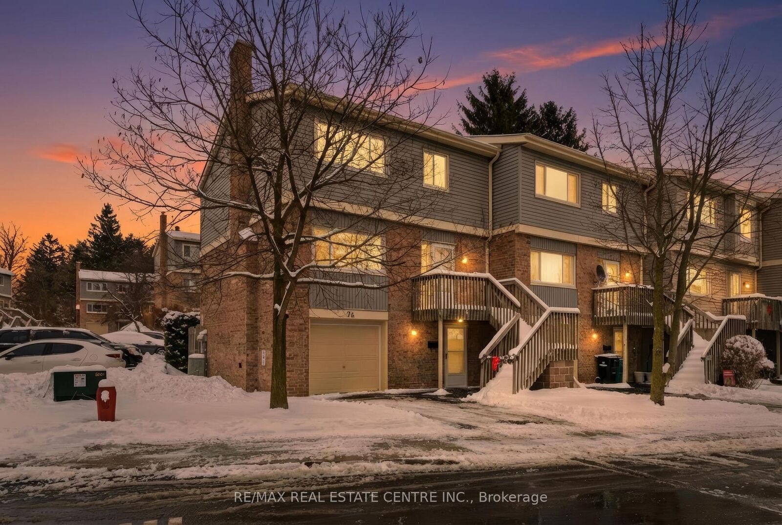 Property Photo: 30 Green Valley Drive 74 ON N2P 1G8