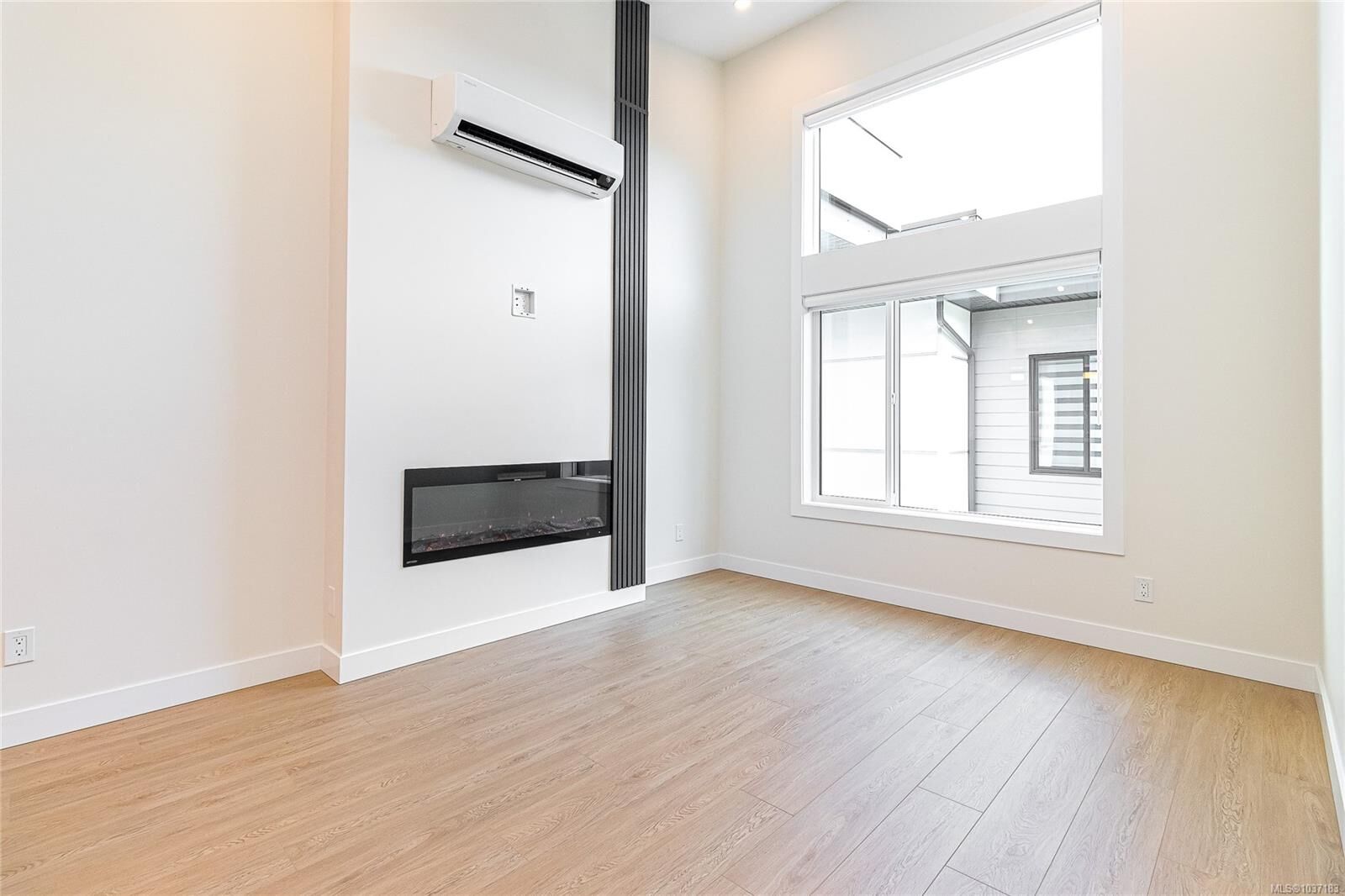 Property Photo: 924 Jenkins Ave #504 BC V9B 2N7
