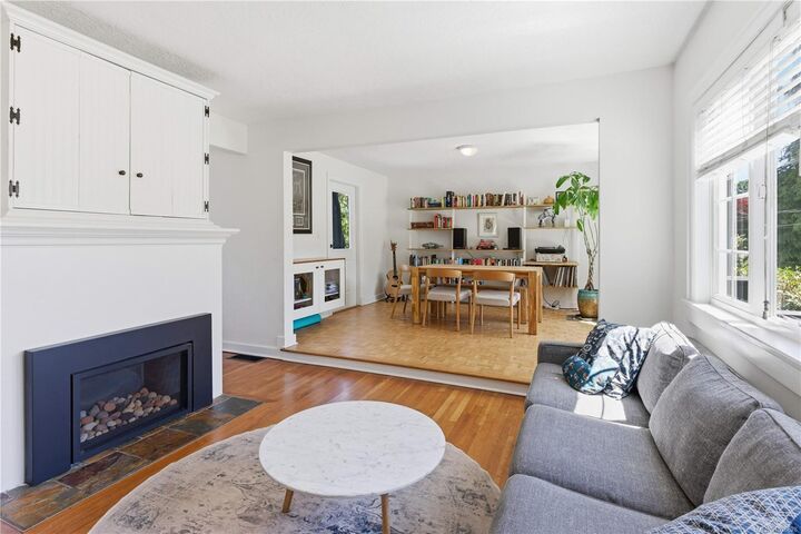 Property Photo:  930 Lodge Ave  BC V8X 3A8 