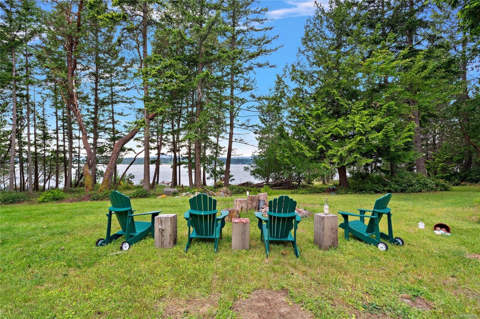 Property Photo:  125 Mapleleaf Lane  ON L1L 1L1 