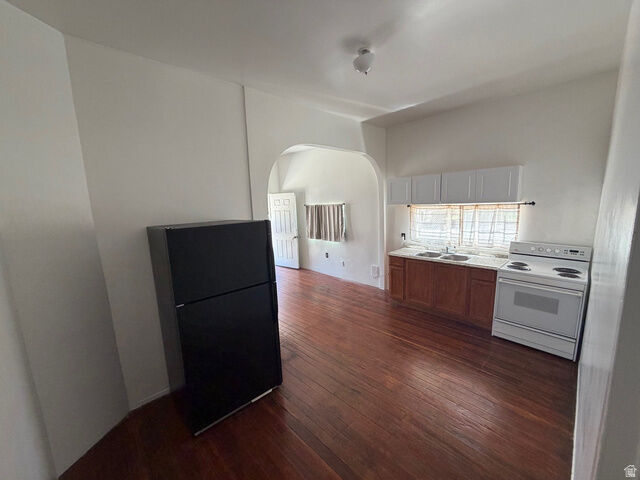 Property Photo:  849 W 300 N  UT 84116 