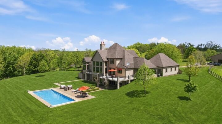 Property Photo:  524 Paracca Lane  PA 16123 