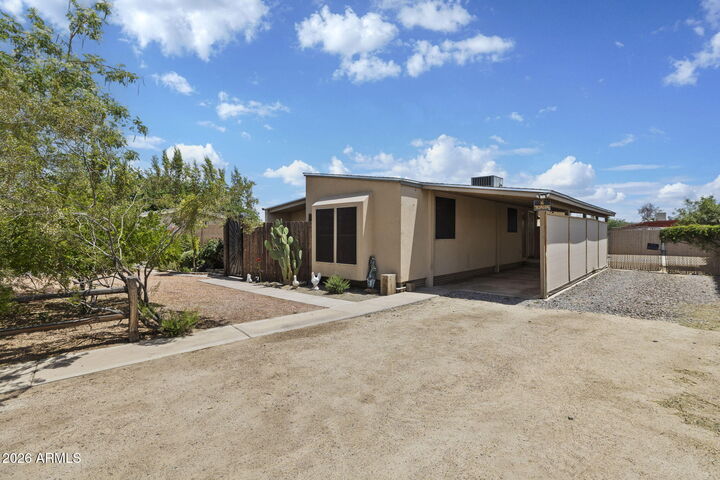 Property Photo:  3825 W Rose Garden Lane  AZ 85308 