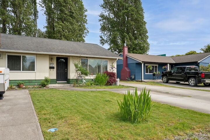 Property Photo:  5120 59A Street  BC V4K 3K2 