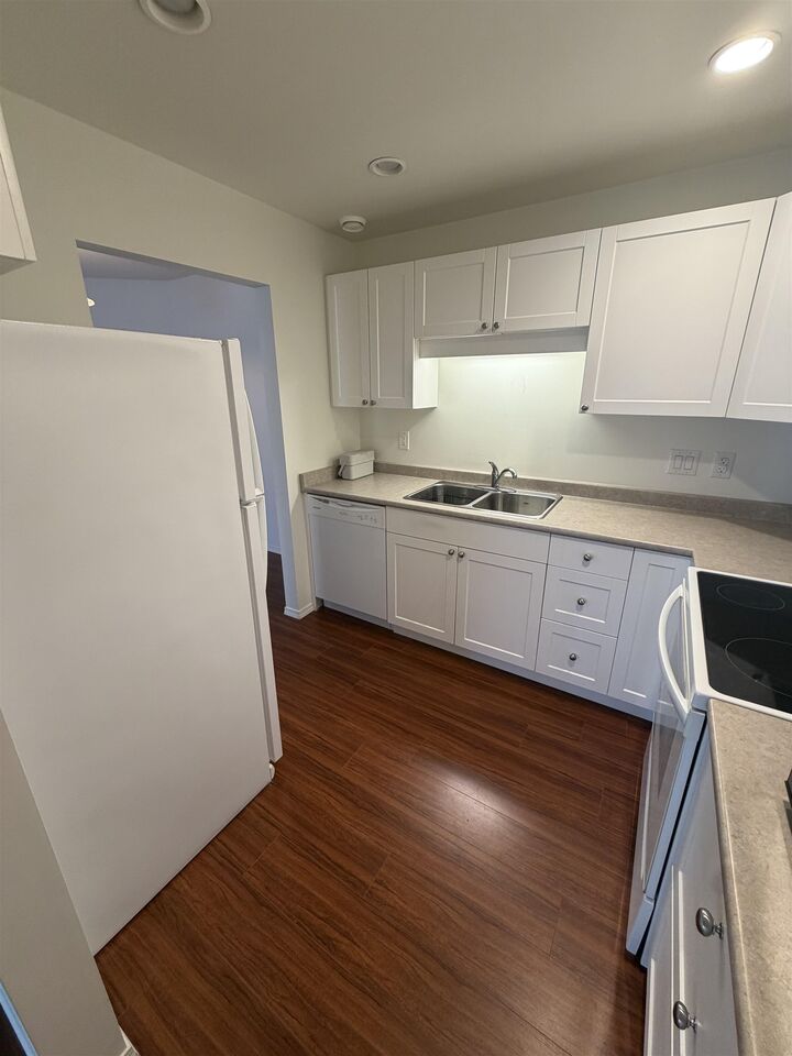 Property Photo:  2915 Glen Drive Drive  BC V3B 7H8 